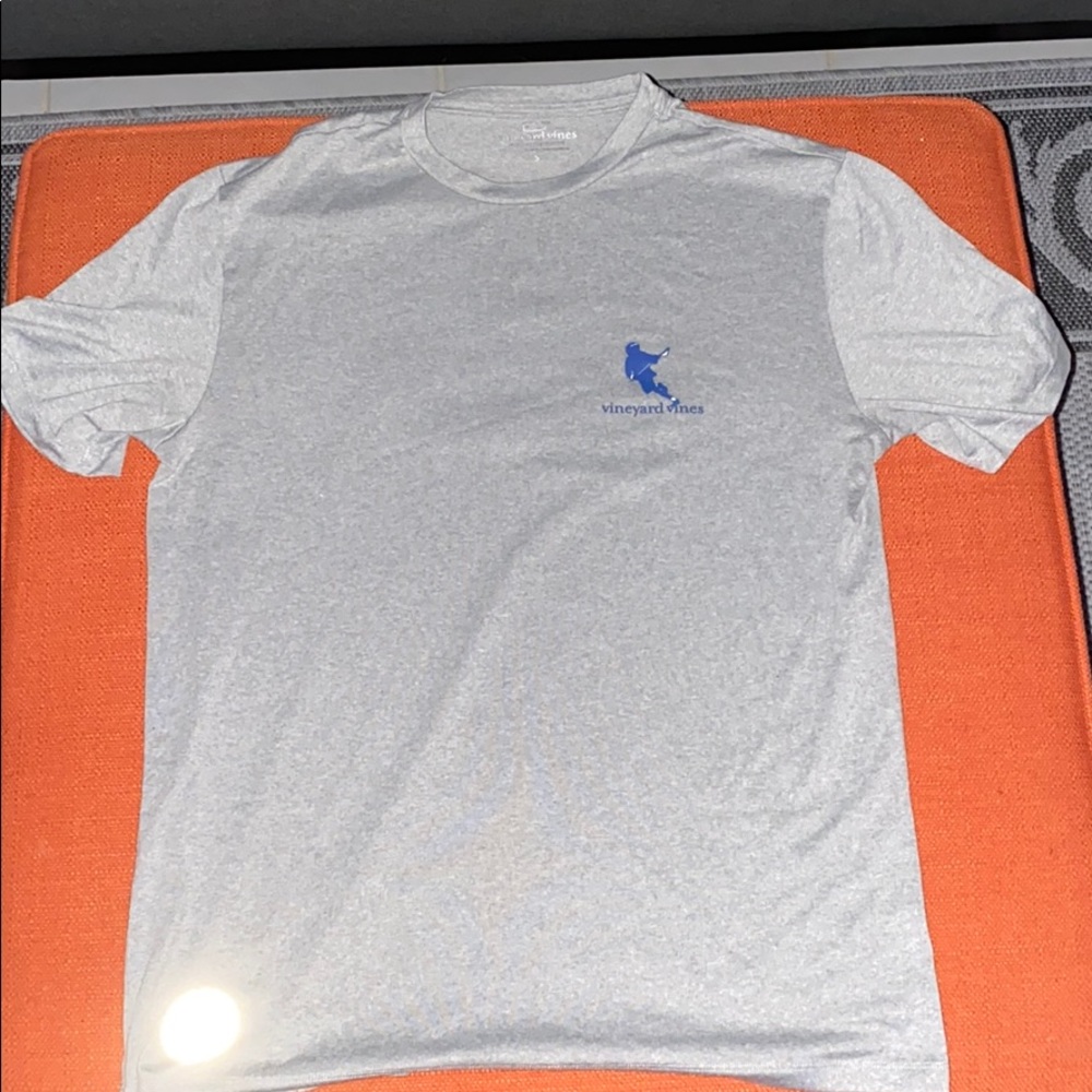 Men’s  Vineyard Vine T-shirt
